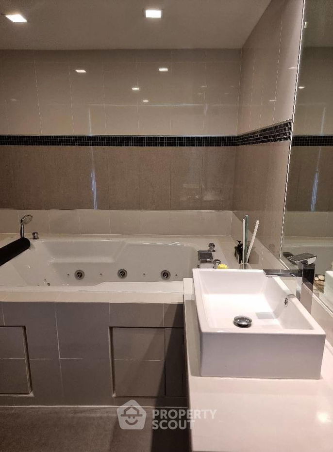 picture 2-BR Condo at Wongamat Tower Condominium close to Sanctuary of Truth (ID 1001980) - 9/22