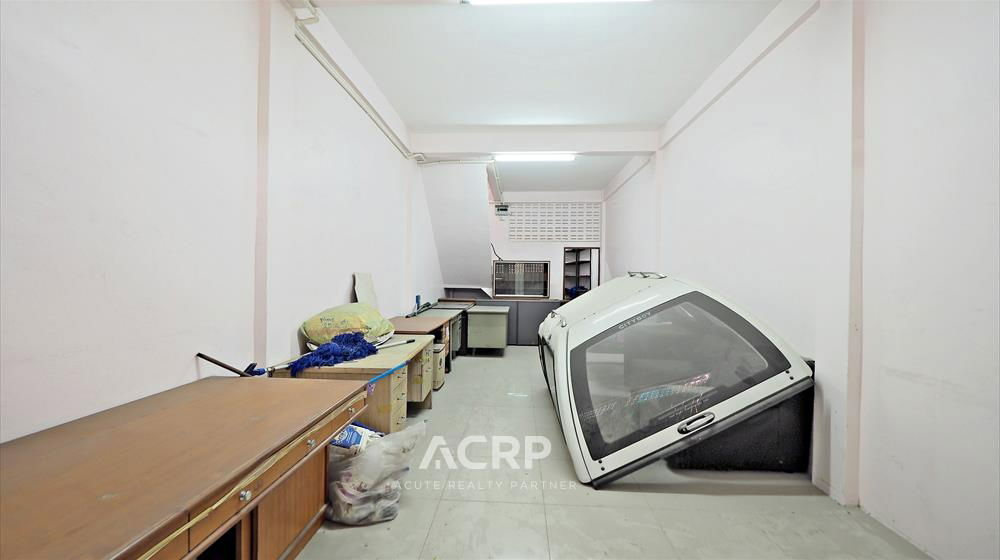 picture Shophouse for Sale 2 Units connect on Sathu Pradit Road. suitable to home office. - 9/18