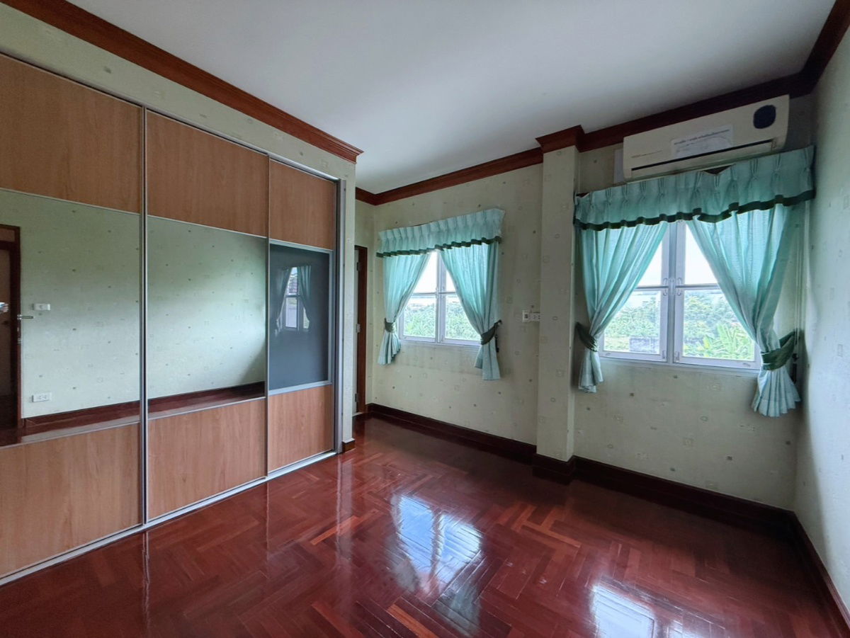 รูป ขายบ้านเดี่ยวหลังใหญ่ หมู่บ้านศุภวรรณ เพรสทีจ ติดเดอะมอลล์บางแค ใกล้รถไฟฟ้า MRT สถานีหลักสองเพียงประมาณ 900 เมตรเท่านั้น - รูปที่ 11/20