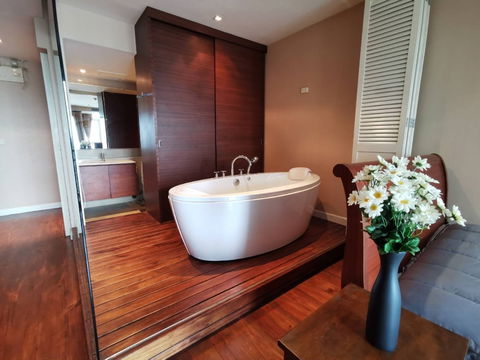 ให้เช่าด่วน! ห้องสวย ราคาพิเศษสุด! คอนโดหรู Nusasiri Grand Condo - สตูดิโอ - 42 ตร.ม.