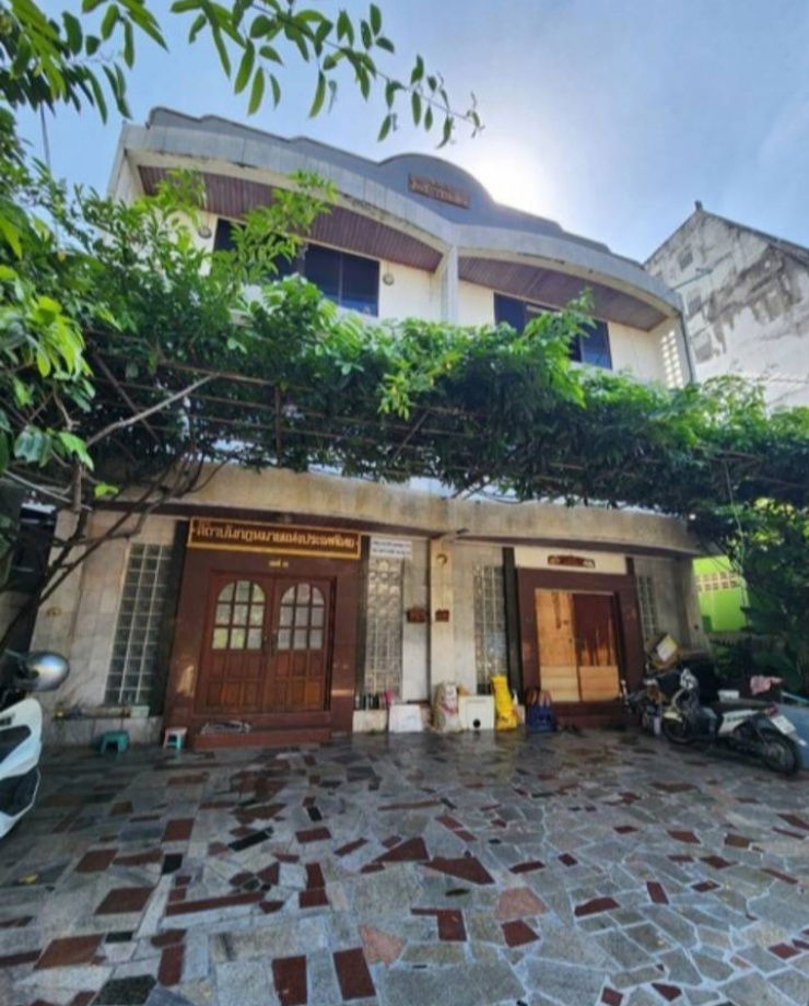 รูป ขายโฮมออฟฟิศ ซอยลาดพร้าว80 (จันทิมา3) ขายตามสภาพ - รูปที่ 2/2
