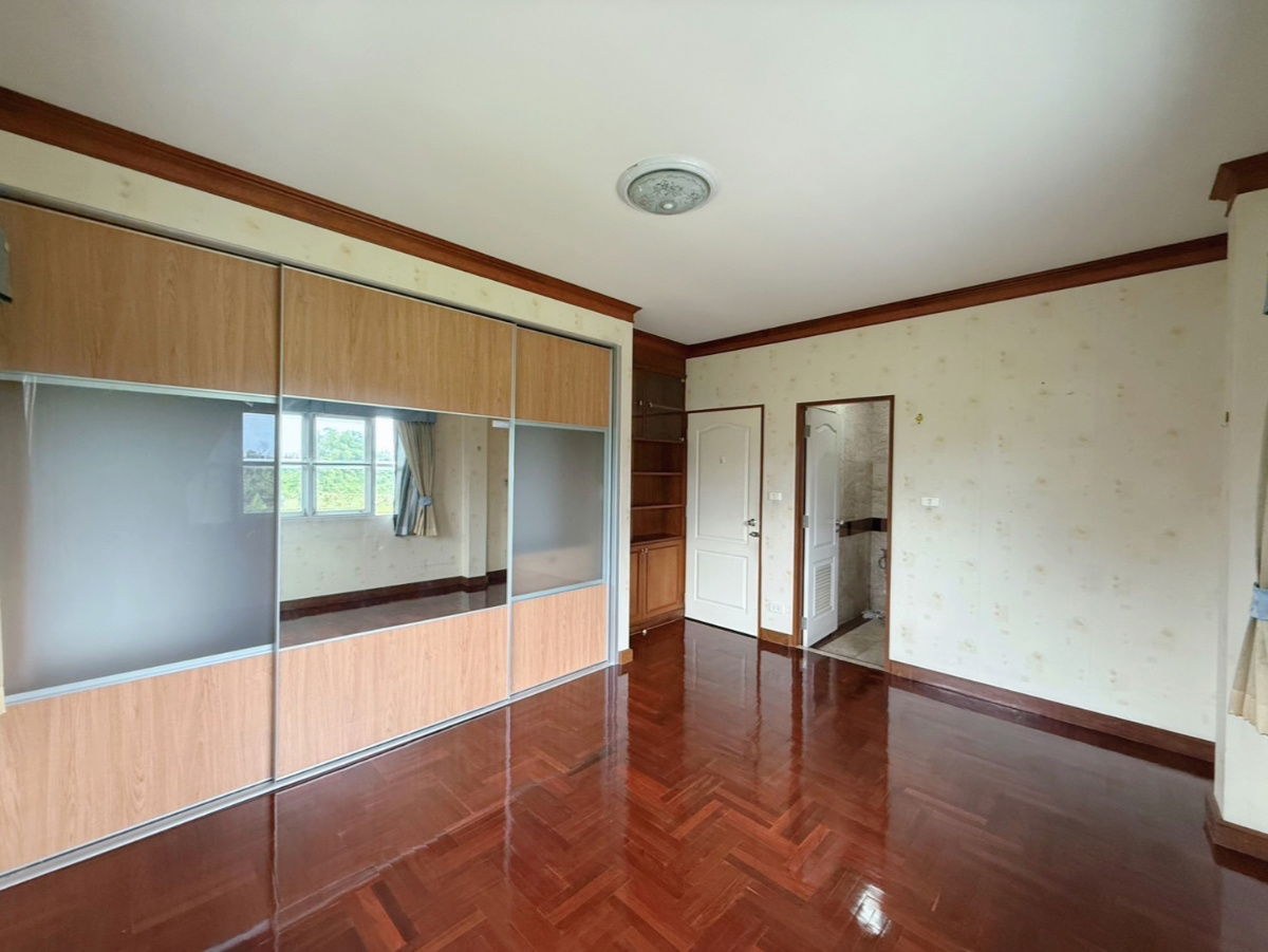 รูป ขายบ้านเดี่ยวหลังใหญ่ หมู่บ้านศุภวรรณ เพรสทีจ ติดเดอะมอลล์บางแค ใกล้รถไฟฟ้า MRT สถานีหลักสองเพียงประมาณ 900 เมตรเท่านั้น - รูปที่ 15/20