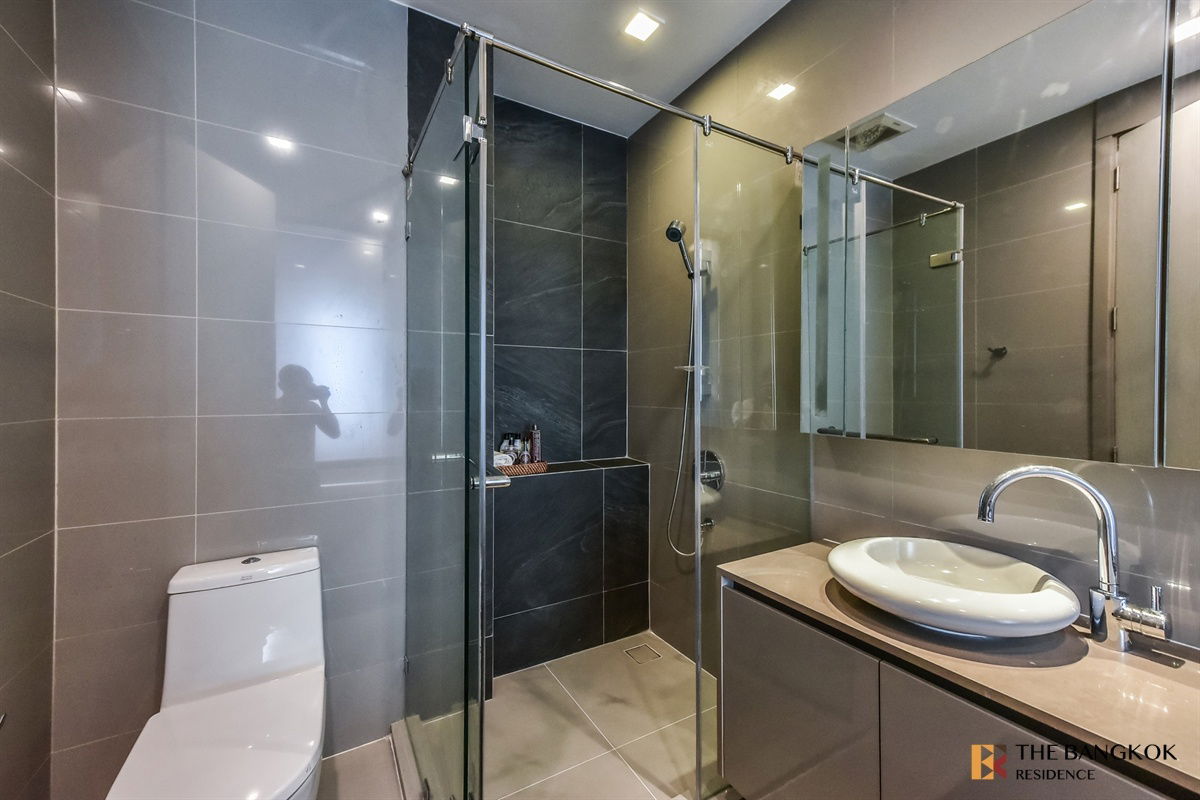 รูป  M Silom near BTS Chong Nonsi Ready-to-move-in, Prime Location Condo  - รูปที่ 9/11