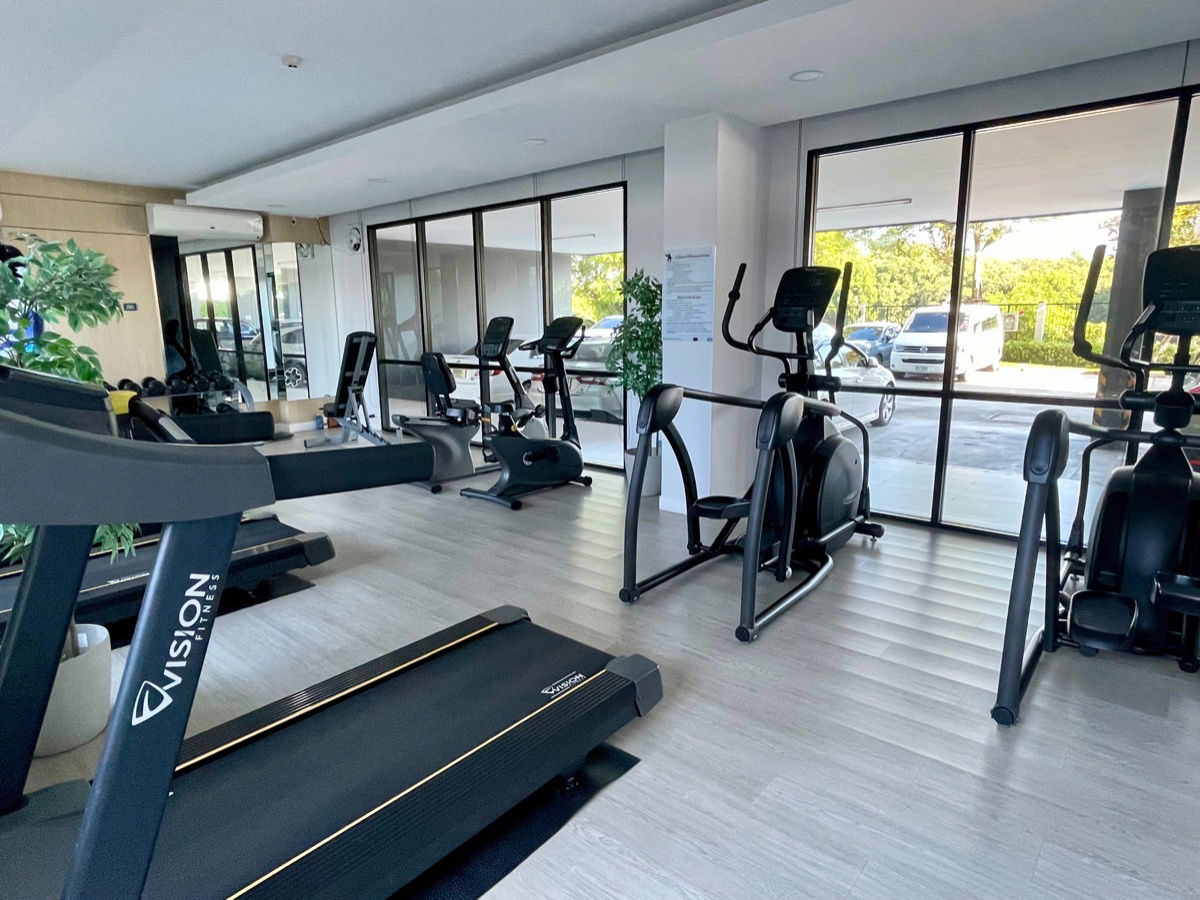 picture Brand-new Seaview 1Bedroom Suite with Pool, Gym, WiFi - 11/11