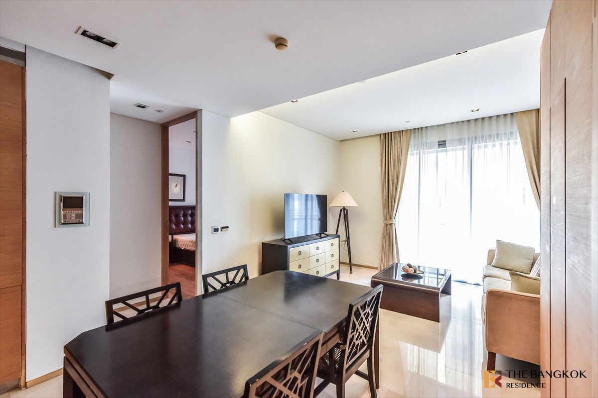 picture Saladaeng Residences 🌟 Rare Find - Elegant Living in a Prestigious,🚄 Near BTS Sala Daeng - 10/14