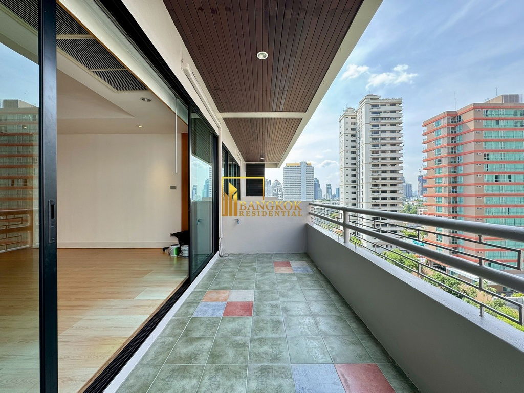 รูป Renovated 3 Bedroom Apartment For Rent in Phrom Phong - BR21064AP - รูปที่ 5/47