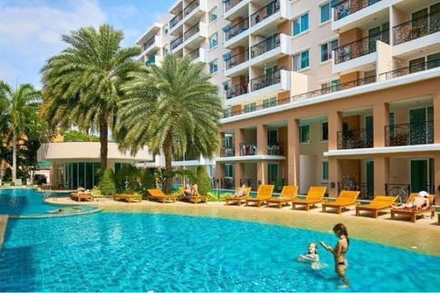PARADISE PARK JOMTIEN RESORT Thai/Foregin