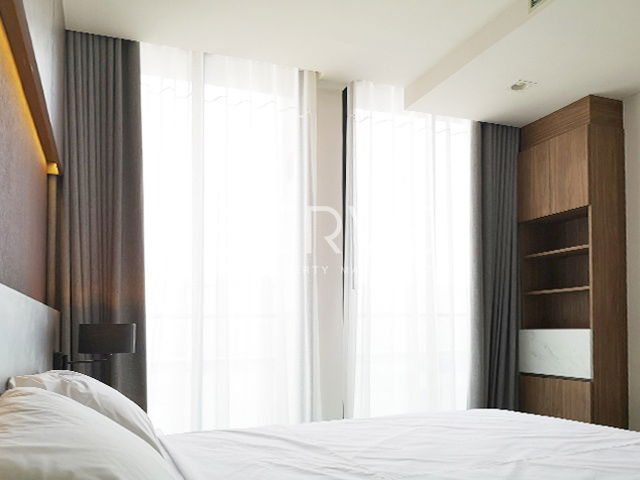 picture 🔥Special Deal 60K🔥 -Combine 2 Beds 2 Baths High Fl. 20+ Perfect Location Next to BTS Phloen Chit at Noble Ploenchit Condo / For Rent - 6/12