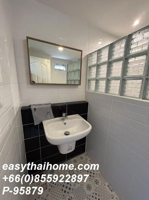 picture P-95879 Condo for rent The Escape fully furnished (Confirm again when visit).  - 6/10