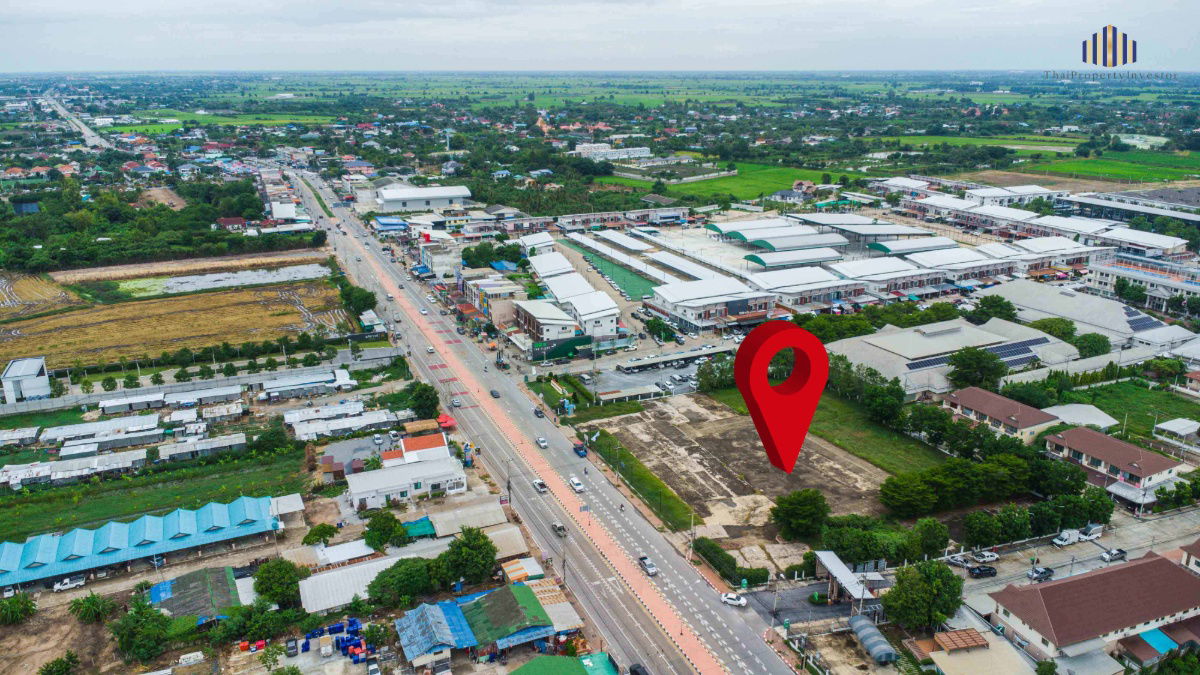 รูป โอกาสทองนักลงทุน! ที่ดินเกือบ 5 ไร่ ติดถนนใหญ่ ทำเลเด่นเมืองสุพรรณ! หน้าหมู่บ้านถึง 2 โครงการ ขายด่วน! ที่ดินเชิงพาณิชย์ หน้ากว้างถึง 90 เมตร - รูปที่ 2/13