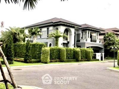 Houses for sale Borommaratchachonnani Rd. : 5-BR House in Sala Thammasop (ID 2053651)