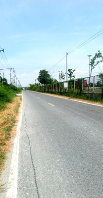ที่ดิน บางปะกง ฉะเชิงเทรา : ขายที่สีม่วง ติดถนนเลียบมอเตอร์เวย์ 7 ไร่เศษ ต.ท่าสะอ้าน อ.บางปะกง จ.ฉะเชิงเทรา