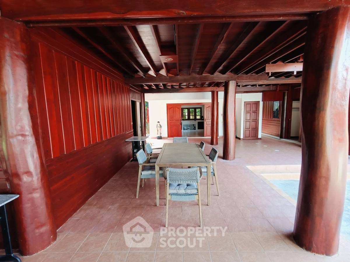 รูป บ้าน 4-ห้องนอน ใน วังก์พง (ID 1396476) - รูปที่ 16/17