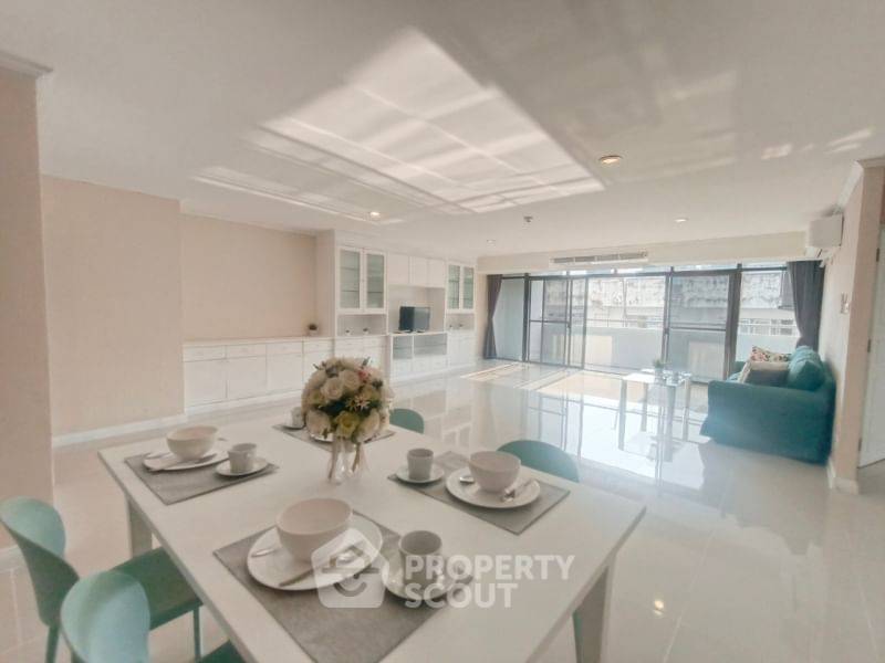 picture 3-BR Condo at The Waterford Park Sukhumvit 53 Condominium near BTS Thong Lor (ID 993996) - 9/19