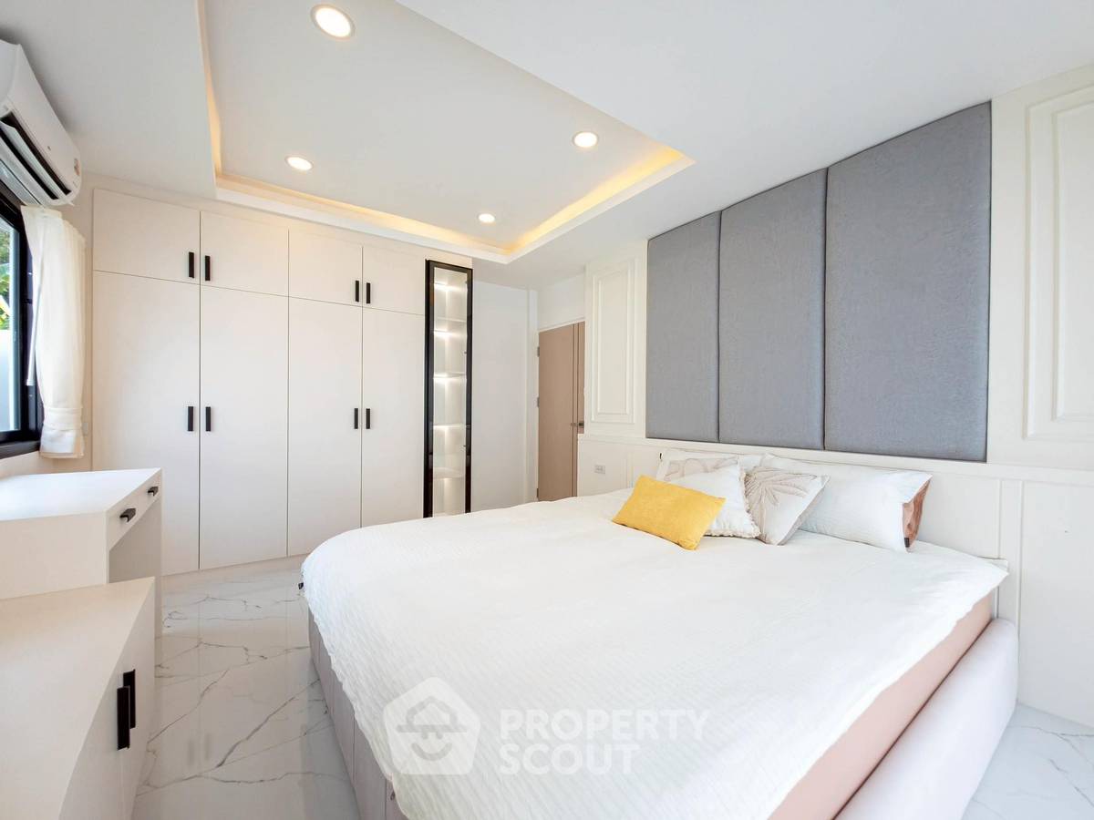 picture 5-BR Villa close to Pattaya (ID 2232248) - 14/19