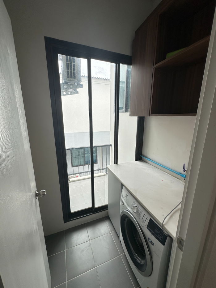 รูป Luxury Townhome ใจกลางพัฒนาการ ใกล้ BTS อ่อนนุช เพียง 47,000/เดือน! Estara Haven พัฒนาการ 20 | 3 ชั้น 3 นอน 4 น้ำ พร้อมเฟอร์ฯ ครบ - รูปที่ 11/15