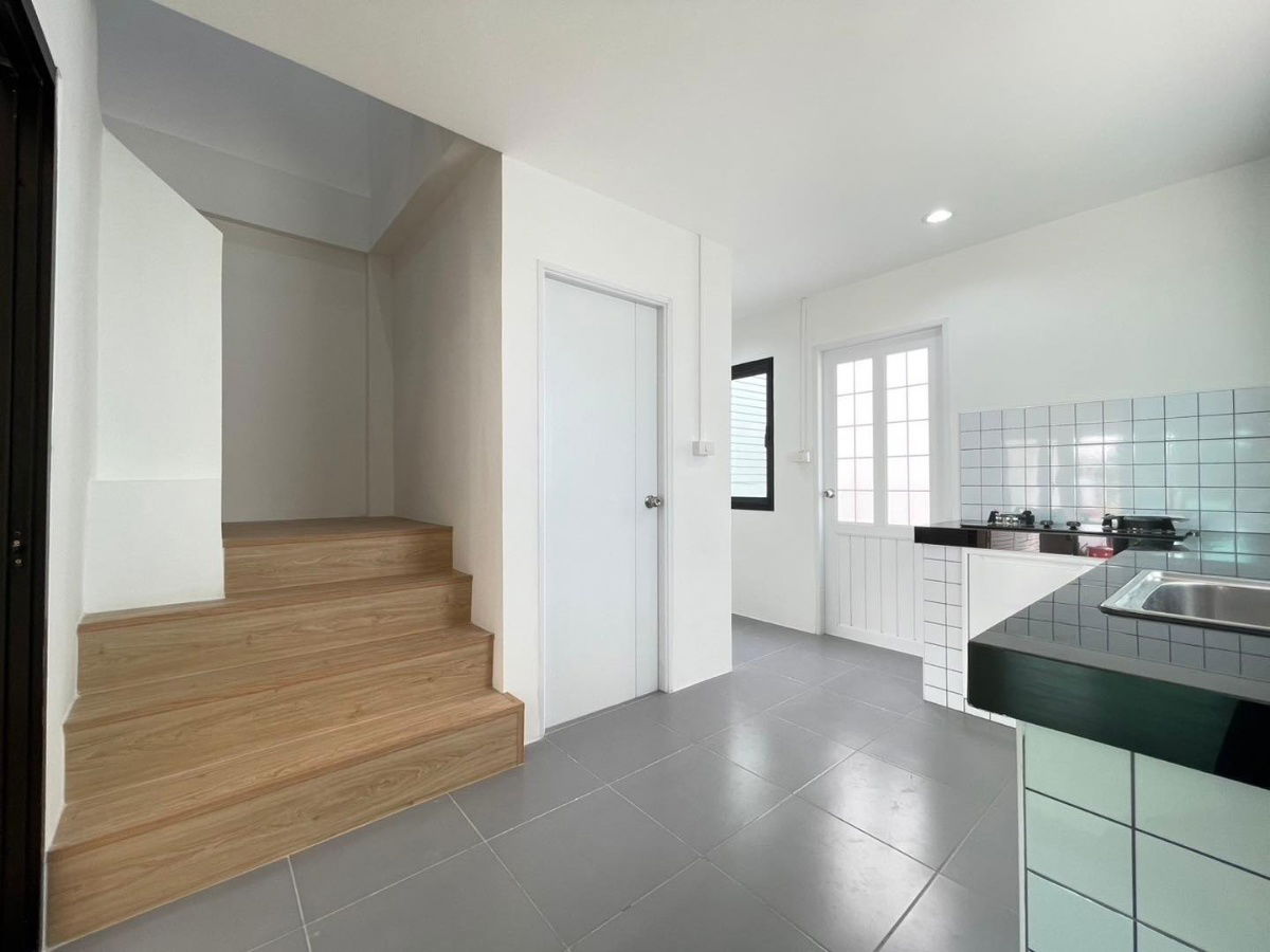 picture For sale: townhouse 25.5 sq.w. in Phra Pin 4 Village, Phetkasem 81, Bang Bon 5 Road. - 19/35