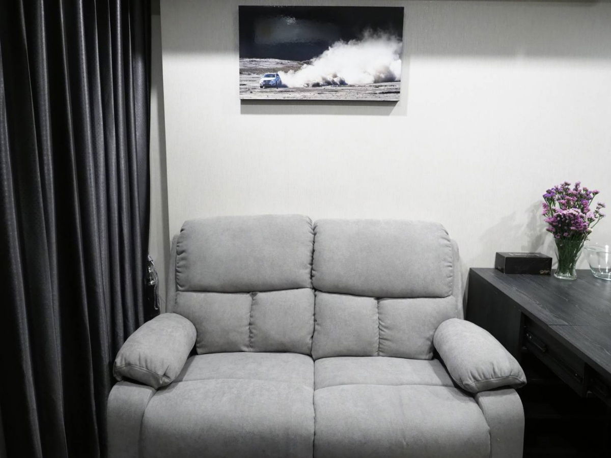 picture Buy and sell Ideo Mobi Asoke, high ceiling room, open and airy design, prime location, connected to CBD Asoke - Rama 9 Line ID: @951qfbfi - 1/7