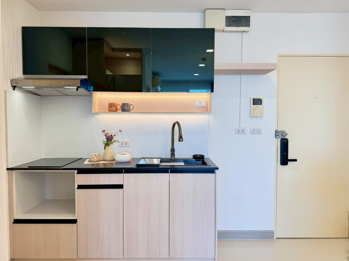 รูป 💥 คอนโด Airlink Residence ราคาดีล้านต้น ๆ เท่านั้น! ใกล้ ARL ลาดกระบัง ✈️ ขายคอนโดรีโนเวทใหม่ ห้องสวยแต่งครบ บิ้วอินทั้งห้อง พร้อมอยู่ - รูปที่ 5/12