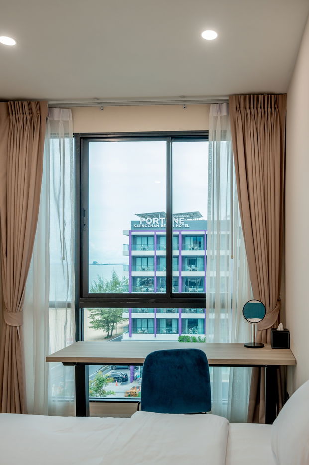 picture Brand-new Seaview 1Bedroom Suite with Pool, Gym, WiFi - 7/11