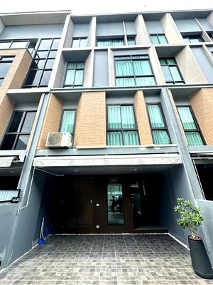 เช่าทาวน์โฮม ซอยอ่อนนุช (สุขุมวิท 77) : Luxury Townhome ใจกลางพัฒนาการ ใกล้ BTS อ่อนนุช เพียง 47,000/เดือน! Estara Haven พัฒนาการ 20 | 3 ชั้น 3 นอน 4 น้ำ พร้อมเฟอร์ฯ ครบ