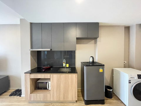 🔥🔥Promotion 25000Baht Only!!  Blossom Condo @ Sathorn - Charoenrat 🌲Nice room ready to move in!!