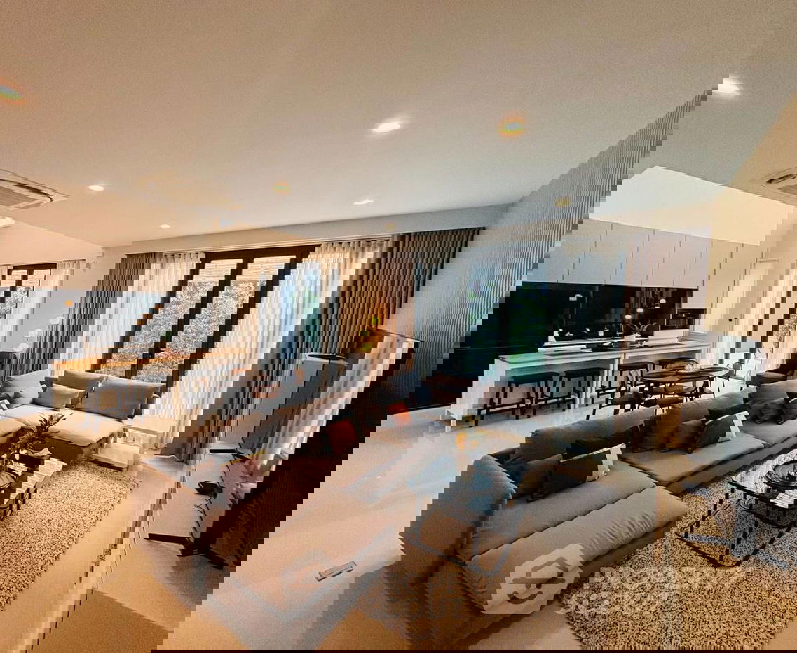 picture Beautiful 5-Bedroom Single Home – Like New at Setthasiri-Krungthep Kreetha 2 (ID 2232656) - 1/22