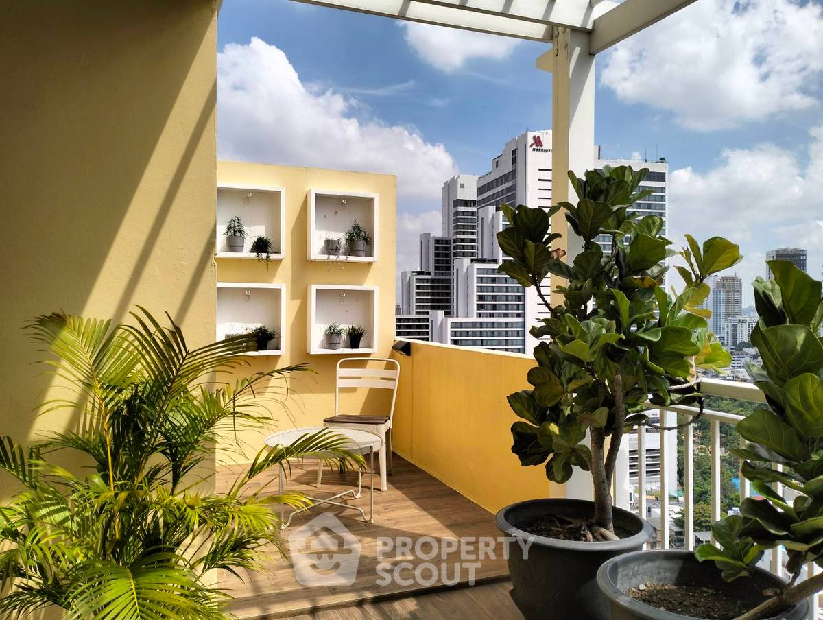 picture 4-BR Condo at Wilshire near BTS Phrom Phong (ID 1326679) - 7/17