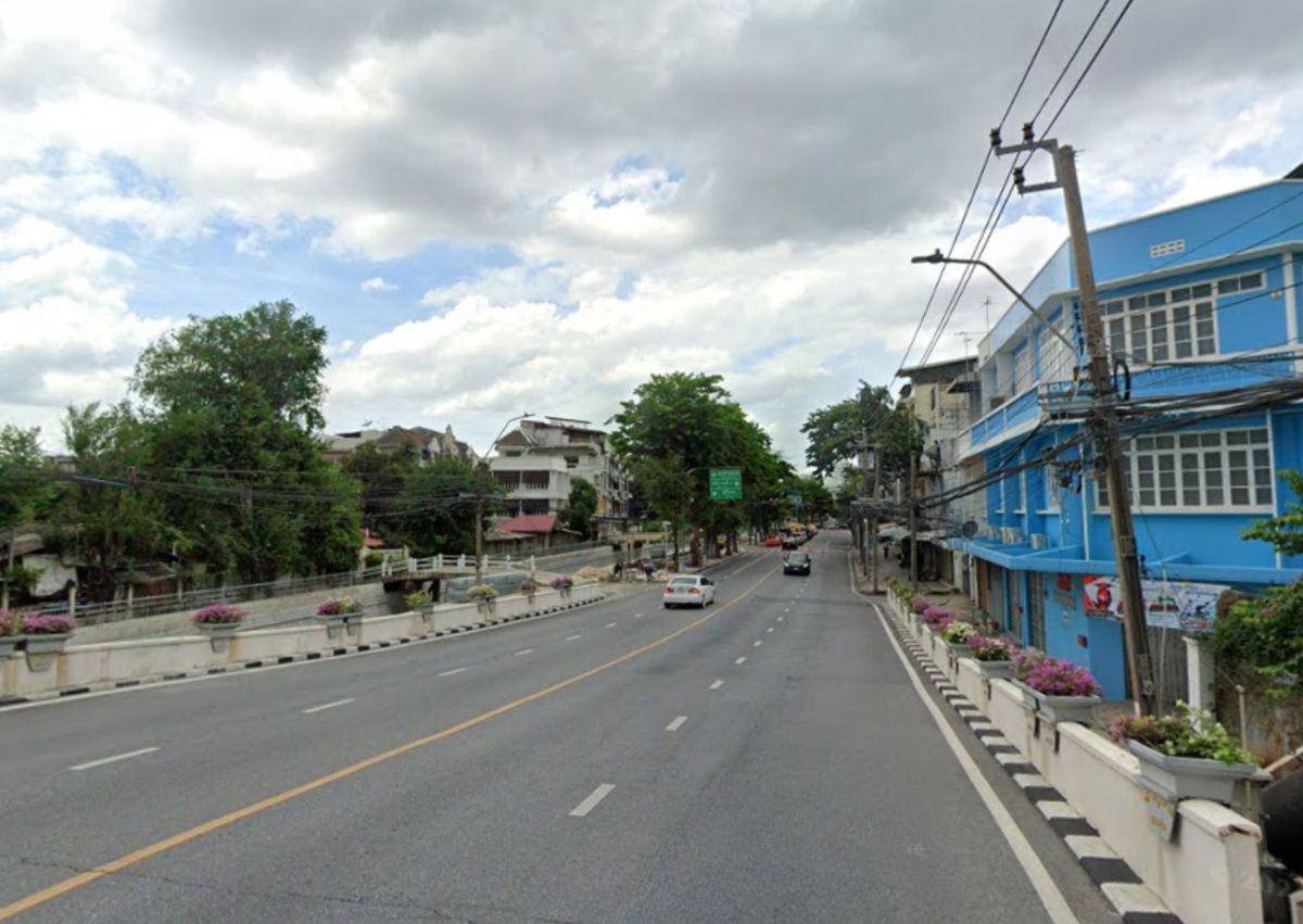 รูป ขายที่ดินพร้อมบ้านสไตล์ Pool-Villa สภาพดี ถนนพระราม 5 ชุมชนเงียบสงบสังคมบ้านเดี่ยว - รูปที่ 5/6