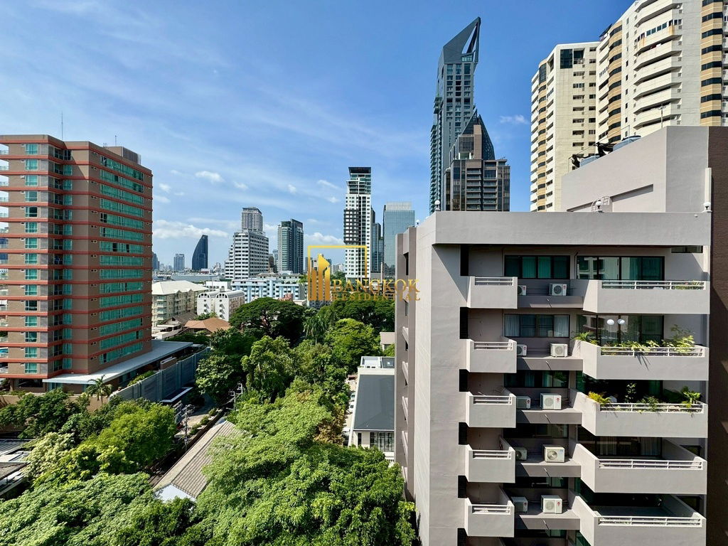 รูป Renovated 3 Bedroom Apartment For Rent in Phrom Phong - BR21064AP - รูปที่ 6/47