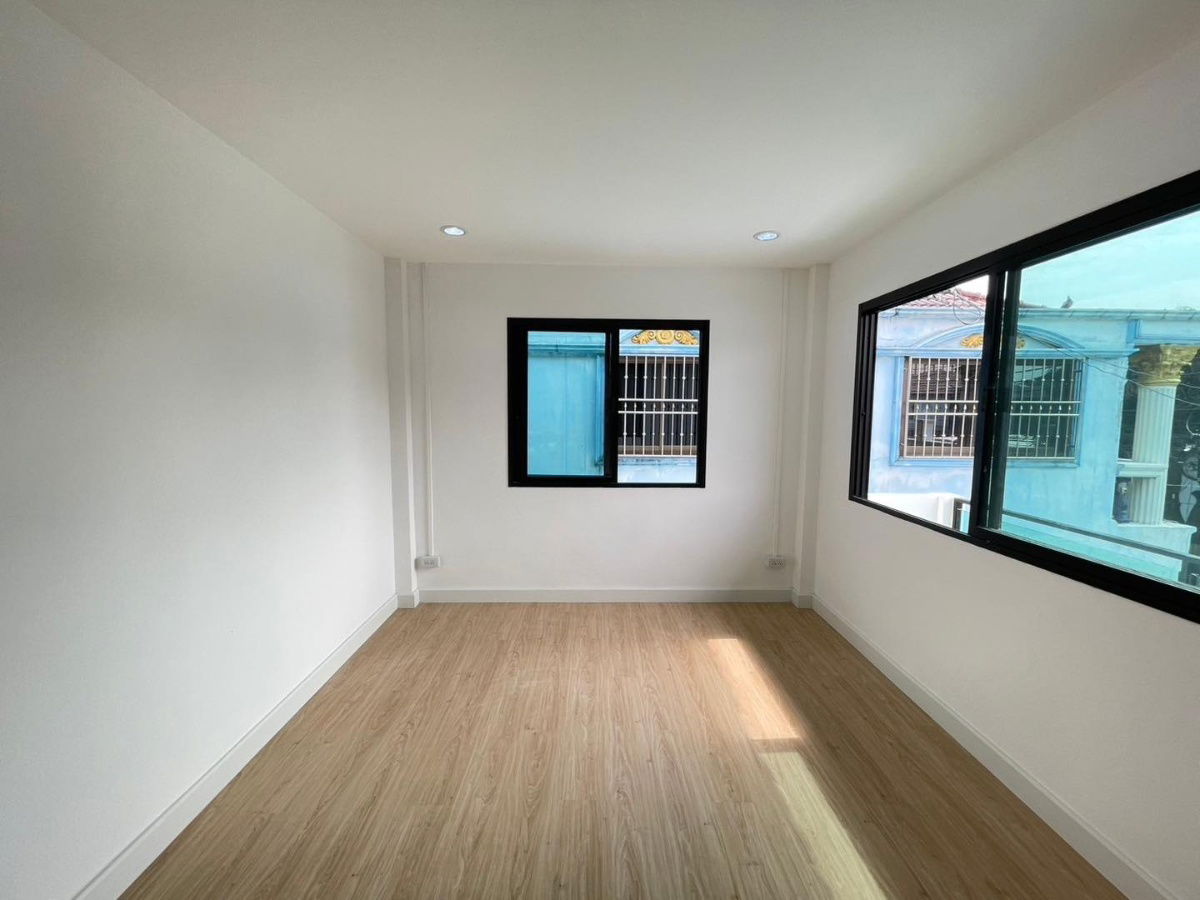 picture For sale: townhouse 25.5 sq.w. in Phra Pin 4 Village, Phetkasem 81, Bang Bon 5 Road. - 26/35