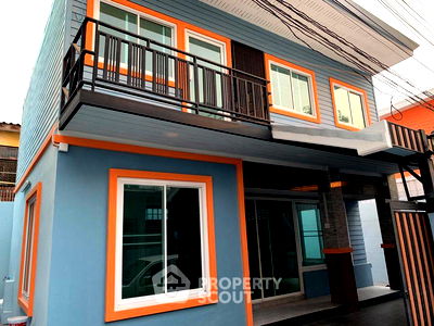 บ้านเดี่ยว ถนนจรัญสนิทวงศ์ : บ้าน 2-ห้องนอน ใกล้ MRT บางอ้อ (ID 2229686)
