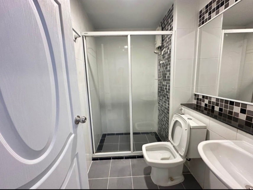 รูป ให้เช่า 𝗥𝗲𝗴𝗲𝗻𝘁 𝗛𝗼𝗺𝗲 𝟭𝟱 แจ้งวัฒนะ 🏡 𝟴,𝟬𝟬𝟬 เฟอร์ครบ‼️#ตอบแชทไว 🔥🔥 รหัส M1332 - รูปที่ 6/9