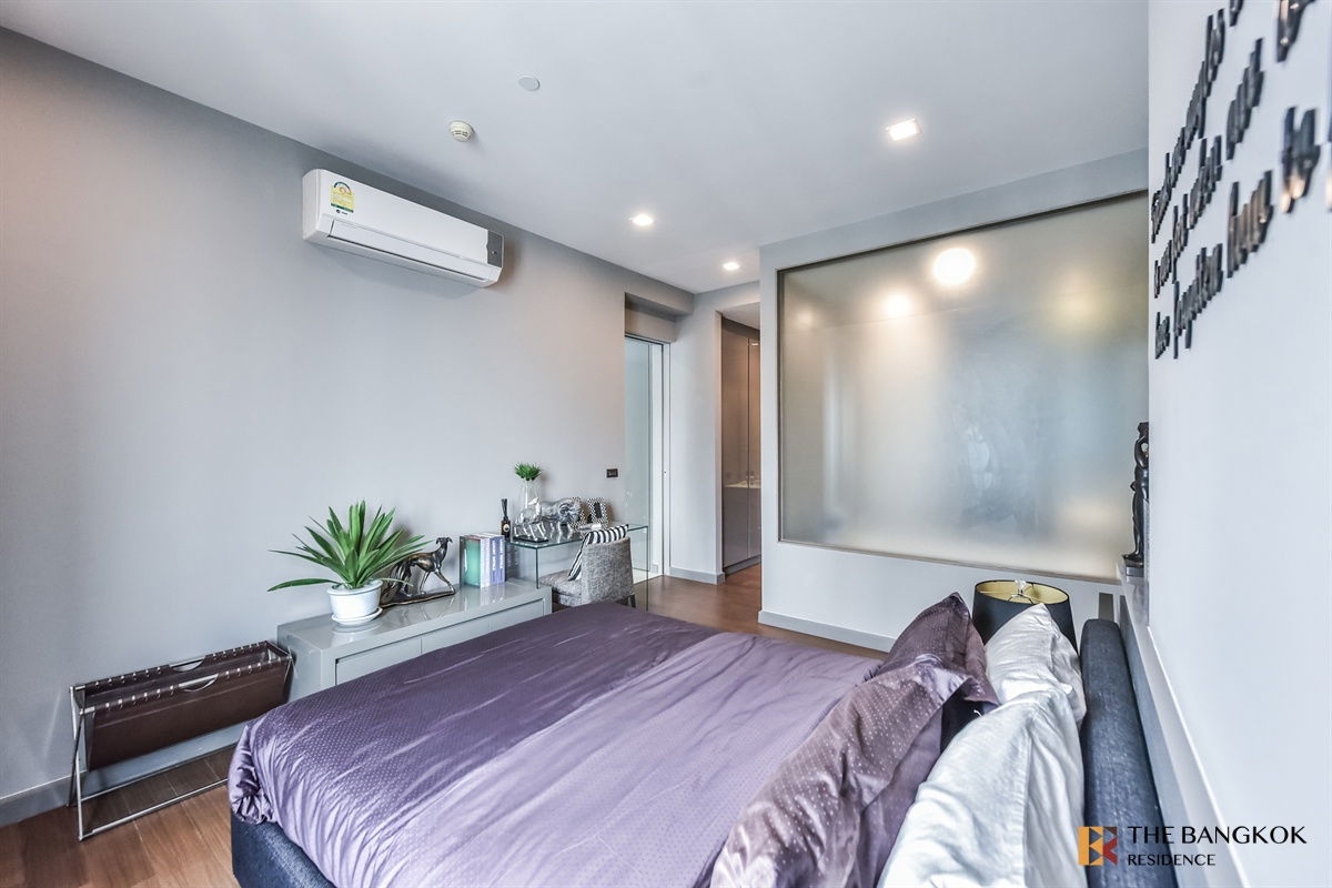 รูป  M Silom near BTS Chong Nonsi Ready-to-move-in, Prime Location Condo  - รูปที่ 5/11