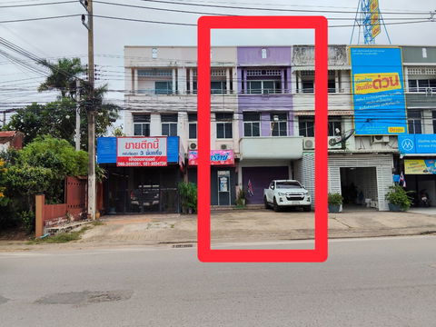 k1630 ให้เช่าอาคารพานิชย์ 3ชั้น ตั้งอยู่บริเวณถนนศรีจันทร์ บ้านศรีฐาน ใกล้วงเวียนคำไฮ #ใกล้เซ็นทรัลขอนแก่น •มีที่จอดรถด้านหน้า