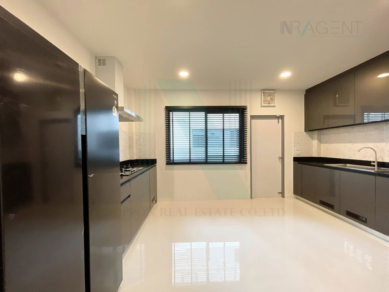 รูป 📌 ให้เช่าบ้านเดี่ยว 2 ชั้น เดอะ ซิตี้ บางนา 5 ห้องนอน 6 ห้องน้ำ - รูปที่ 3/8