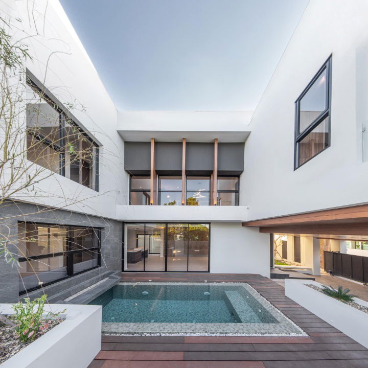 รูป ขายด่วน Modern Luxury Pool Villa ทำเลหายากในหมู่บ้านวังตาล เชียงใหม่ วิลล่าหรูพร้อมสระว่ายน้ำส่วนตัว  ใกล้โรงเรียนนานาชาติ  สนามบินเชียงใหม่- SW002799 - รูปที่ 2/27