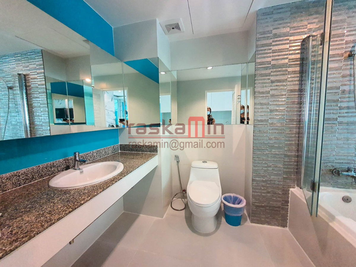 picture Newly Renovated Seaview Condo – View Talay 6, Pattaya Beach - 10/12