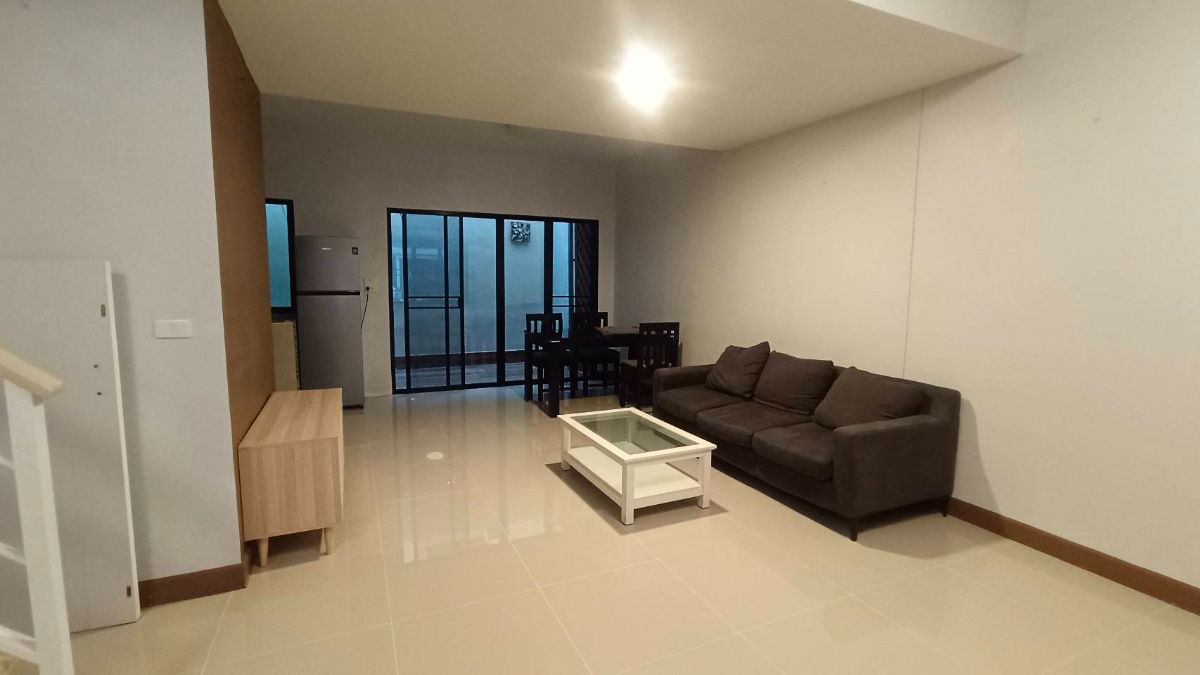 รูป 🏡 ให้เช่าทาวน์โฮม The Connect สวนหลวง–อ่อนนุช  ✨ Pet Friendly เลี้ยงสัตว์ได้ 🐶🐱  - รูปที่ 2/26