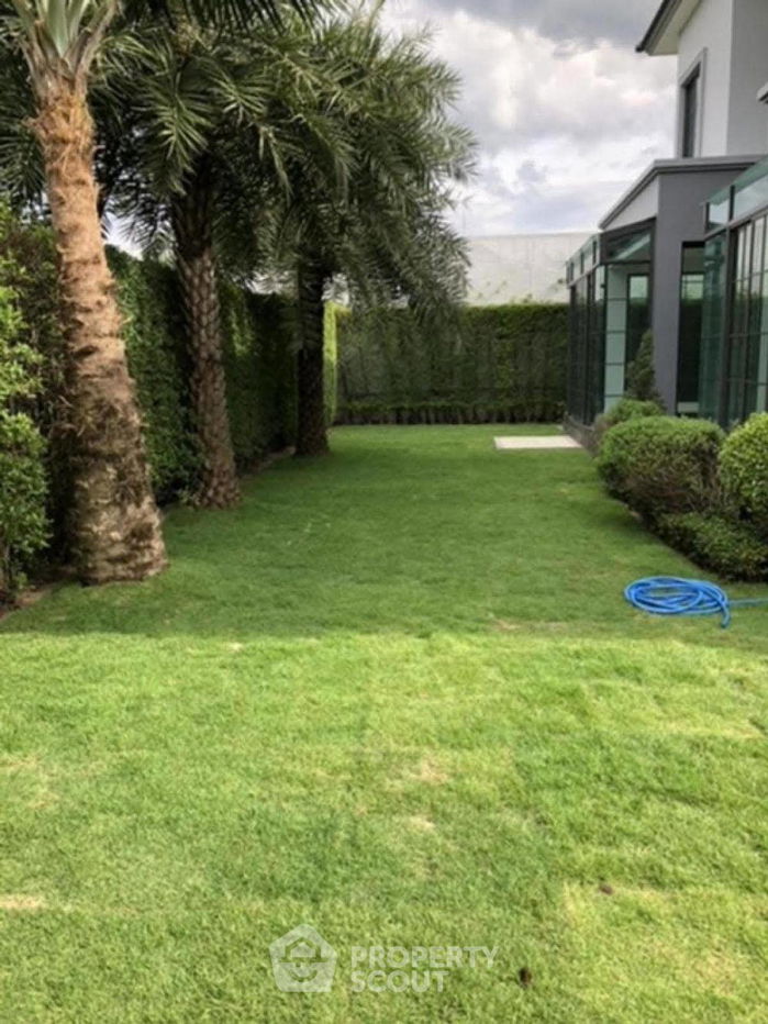 picture 5-BR House in Sala Thammasop (ID 2053651) - 8/16