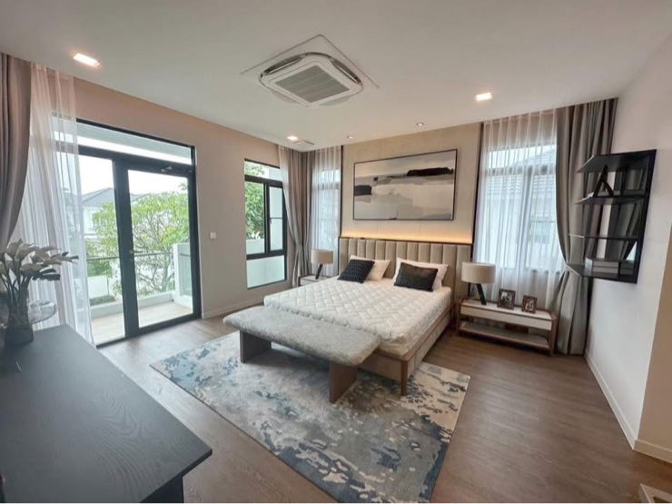 picture For rent✨ MANTANA Bangna km 15  🔥 Line ID @034etfin 📲 4 bedroom 5 bathroom✨ Near Mega Bangna  - 3/18