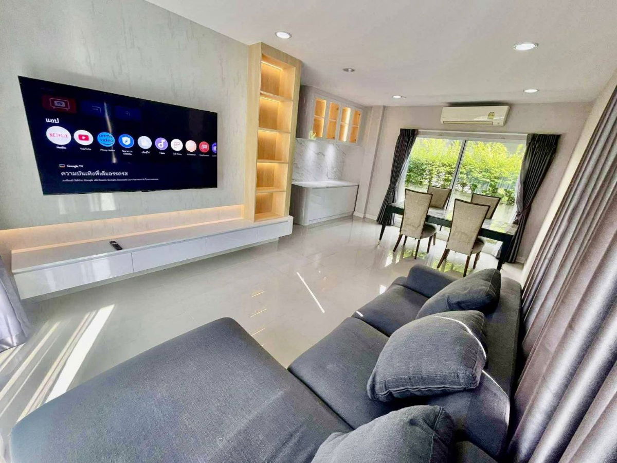 picture House for rent, detached house Life Bangkok Boulevard Rangsit, corner unit, largest in the project, fully furnished. - 5/26
