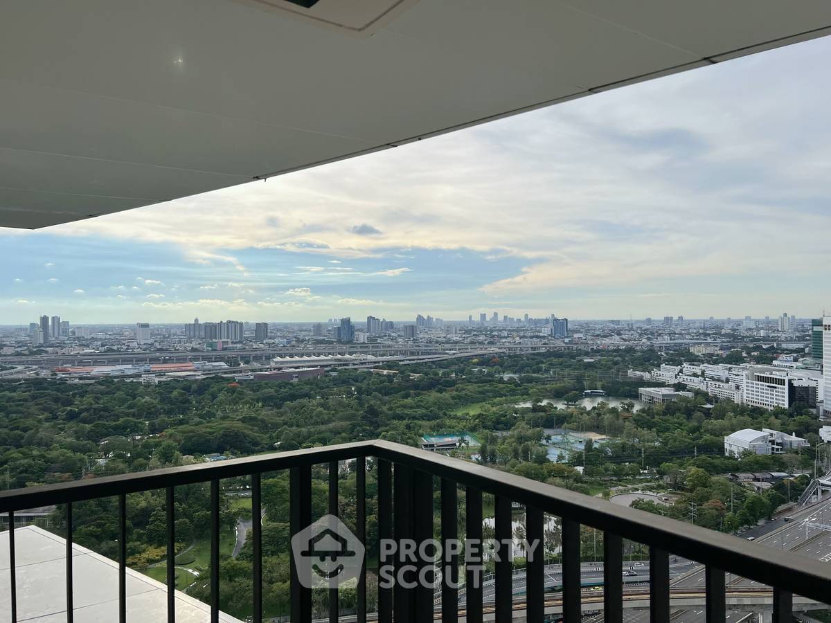 picture 2-BR Condo at The Saint Residences near MRT Phahon Yothin (ID 2110304) - 10/10