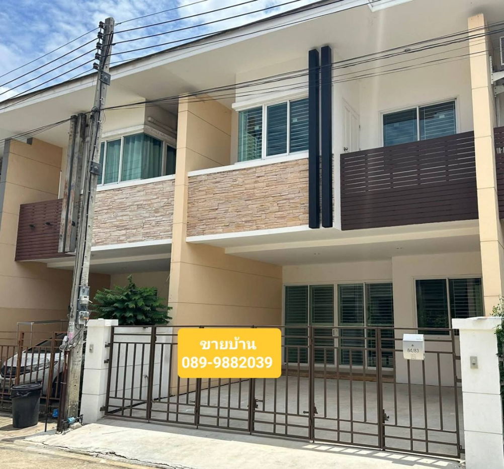 รูป บ้านใหม่พร้อมอยู่ เจ้าของขายเอง ติดถนนใหญ่ ไม่ต้องเข้าซอย - รูปที่ 2/15