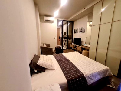 คอนโดให้เช่า : Park Origin Phayathai【𝐑𝐄𝐍𝐓】🔥ห้องเรียบง่ายแต่ดูแพง ตกแต่งคุมโทน ขาว เทา ดำ ดีไซน์กะทัดรัด🔥  ติดต่อไลน์ไอดี: @hacondo