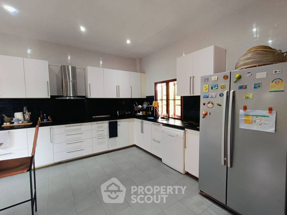 รูป บ้าน 4-ห้องนอน ใน วังก์พง (ID 1396476) - รูปที่ 9/17