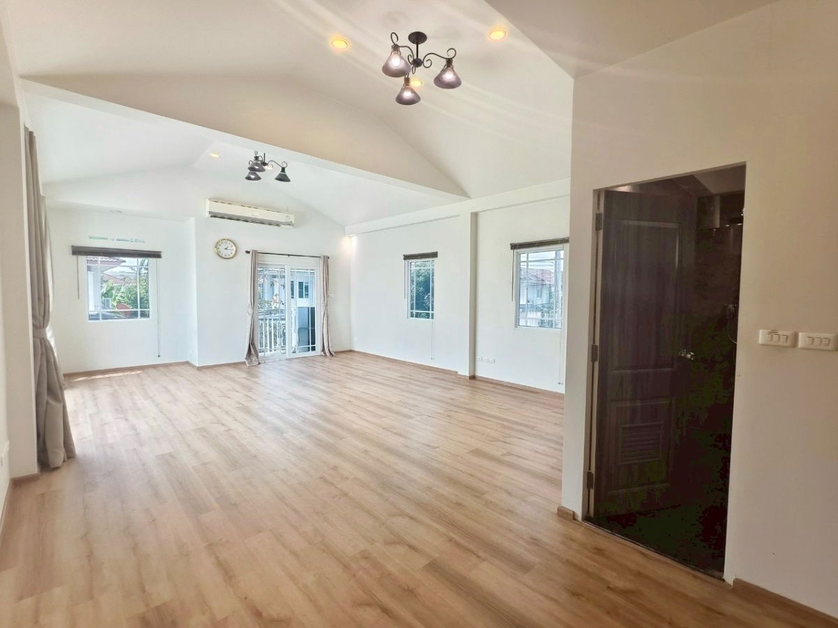 picture Luxury house with tenants, income starting from the transfer date - 11/24