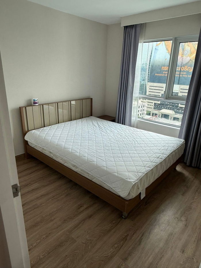 picture #S4224 For Rent Belle Grand Rama 9 - 2/11