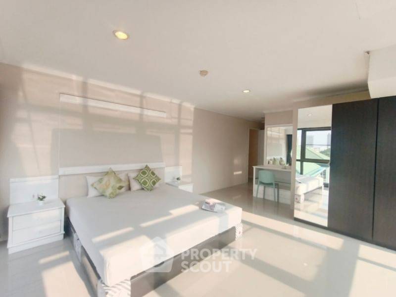 picture 3-BR Condo at The Waterford Park Sukhumvit 53 Condominium near BTS Thong Lor (ID 993996) - 10/19