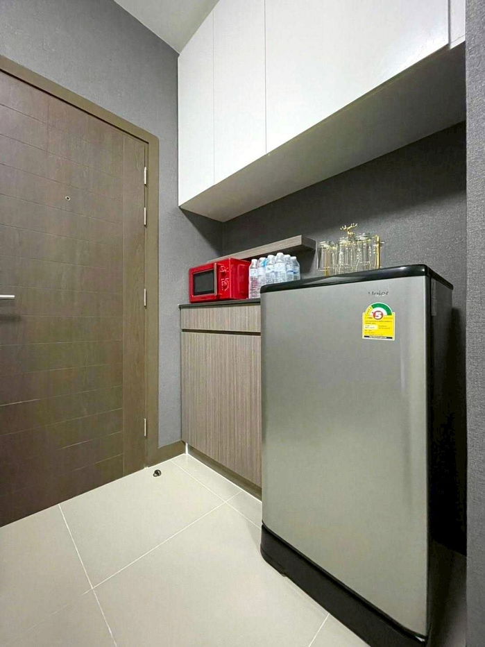 รูป คอนโดใจกลางเมือง ให้เช่าเพียงเดือนละ 10,000 บาท ใกล้ 89 พลาซ่า No.15C020 - รูปที่ 4/8